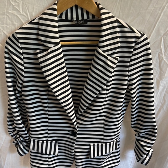 Blazer - Picture 1 of 3